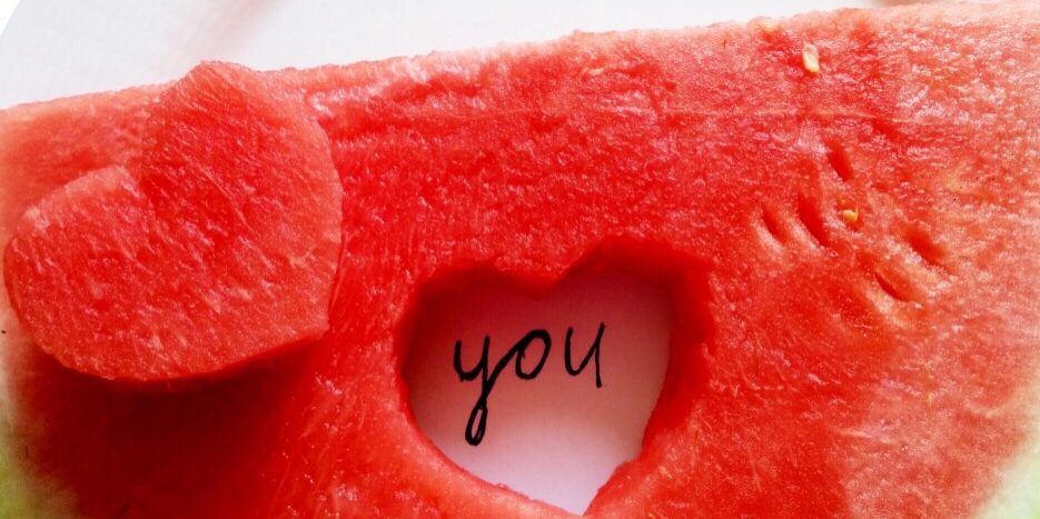 something-romantic_t20_Qo1Jj6