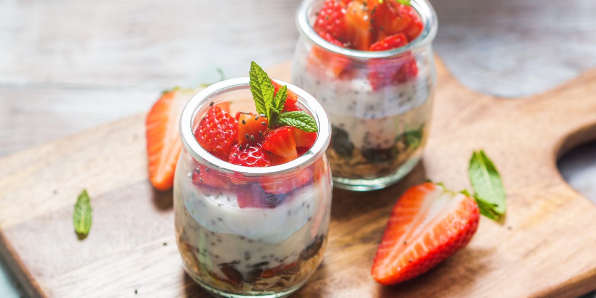 yogurt-parfait-glassjpg